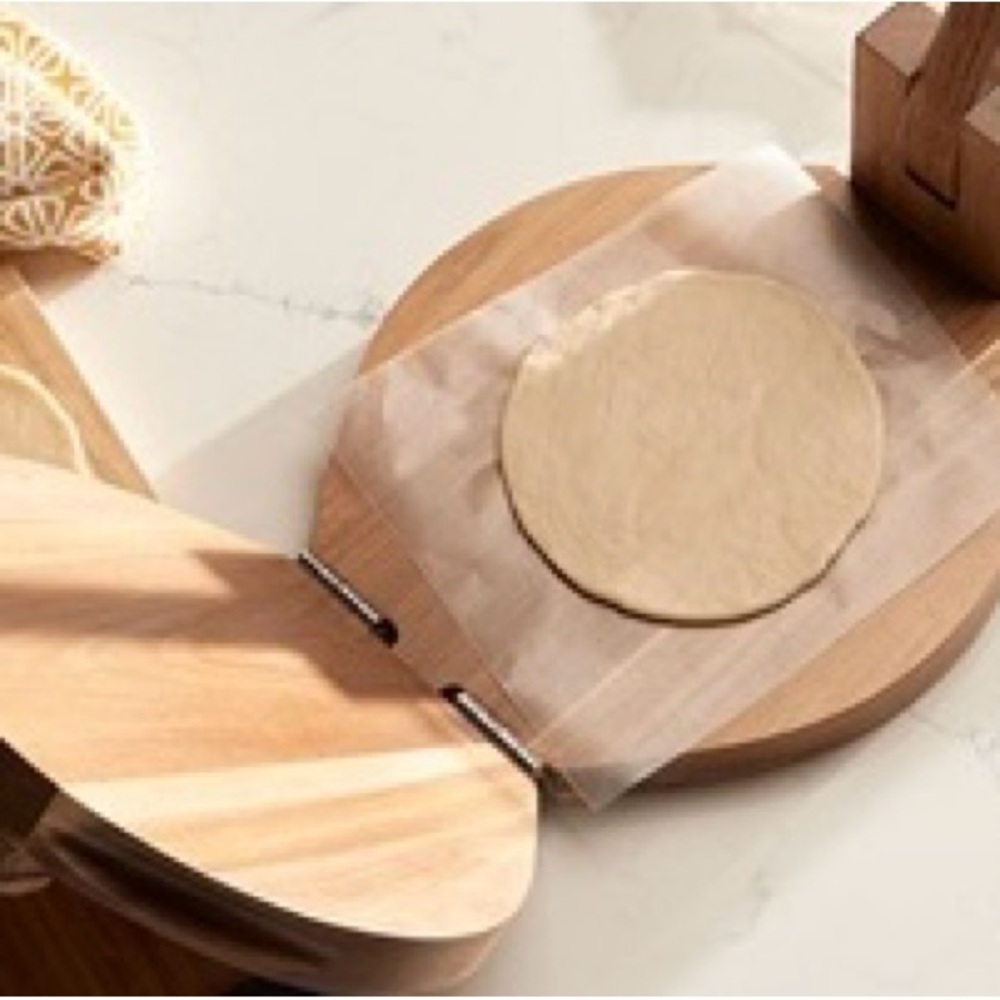 Princess House Wooden Tortilla Press only used 1 time - Picture 2 of 10